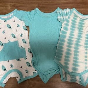 Kyte BABY Teal and White Bodysuit Trio